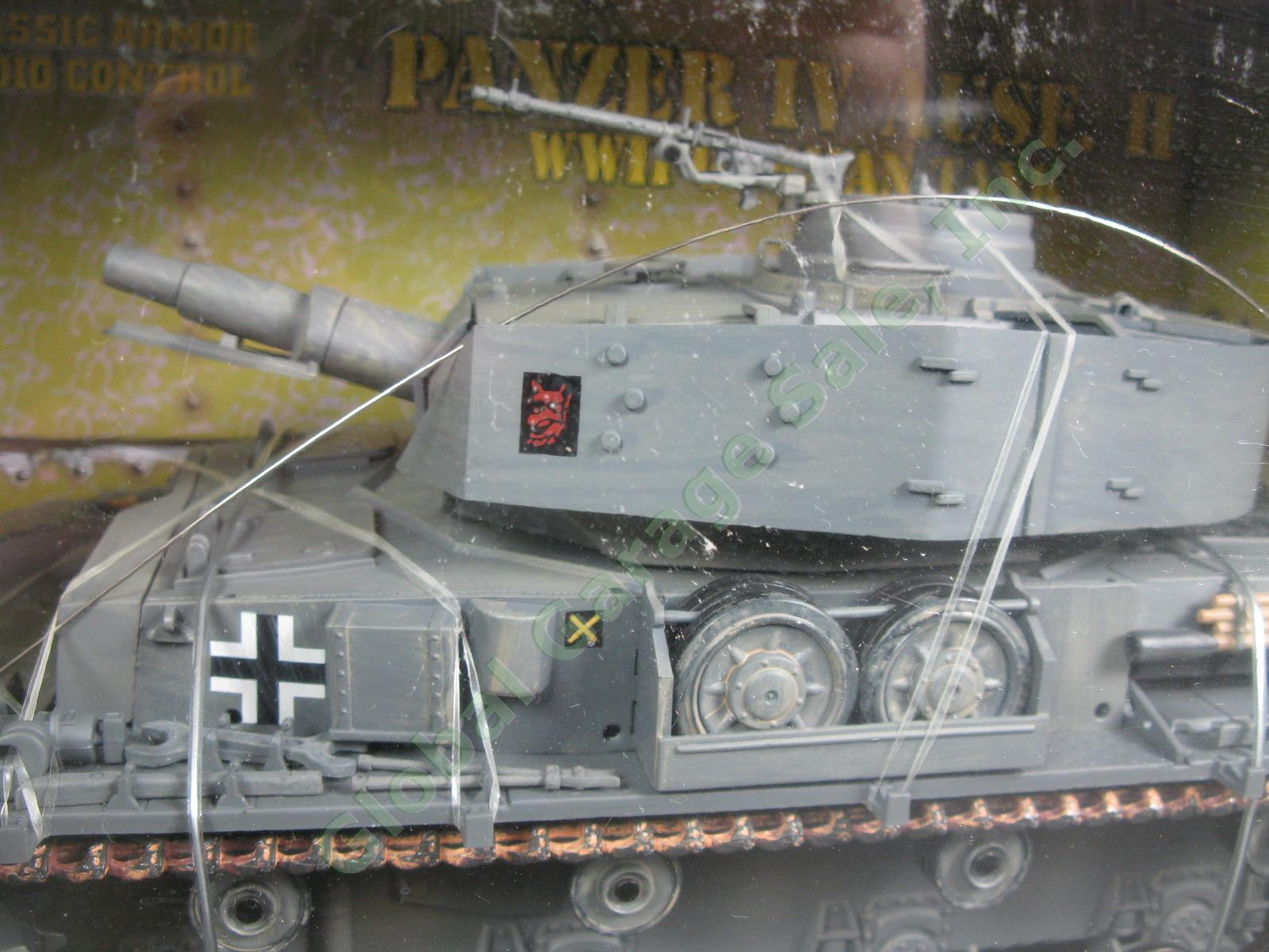 21st Century Toys Classic Armor RC 1/18 WWII German Panzer IV Ausf H Tank Gray 1