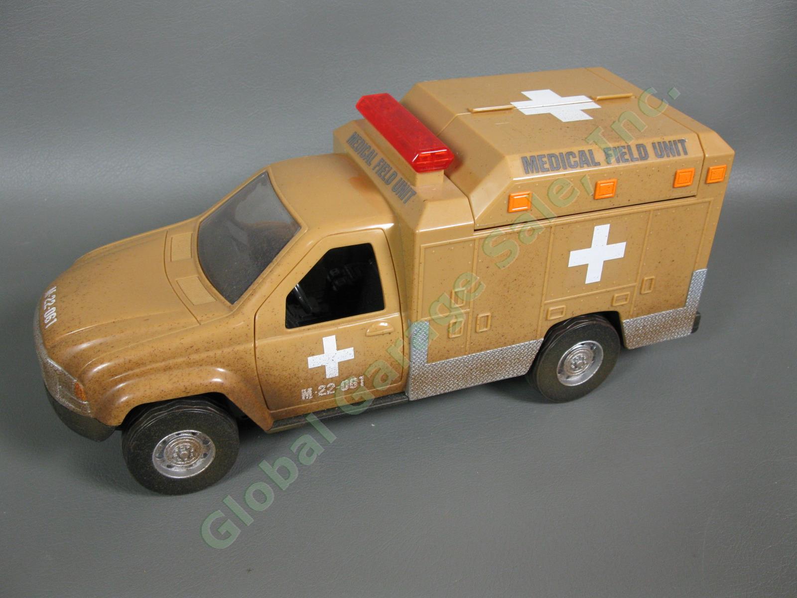 COMPLETE Lanard The Corps Mission Vehicle Medical Field Unit Ambulance Truck NR