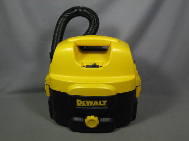 DeWalt DC500 2 Gallon Wet/Dry Cordless/Corded Vacuum NR
