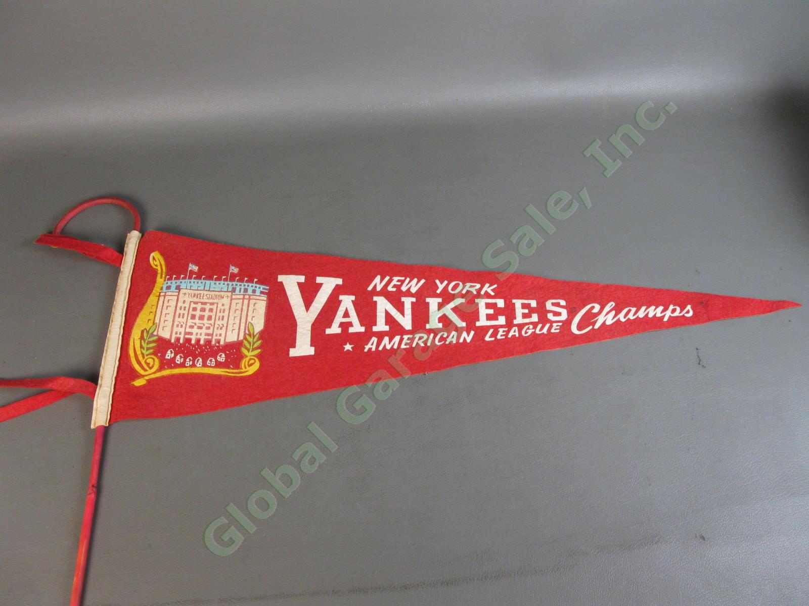 VTG 1930s New York Yankees American League Champs 3/4 Size Felt Pennant Cane Set