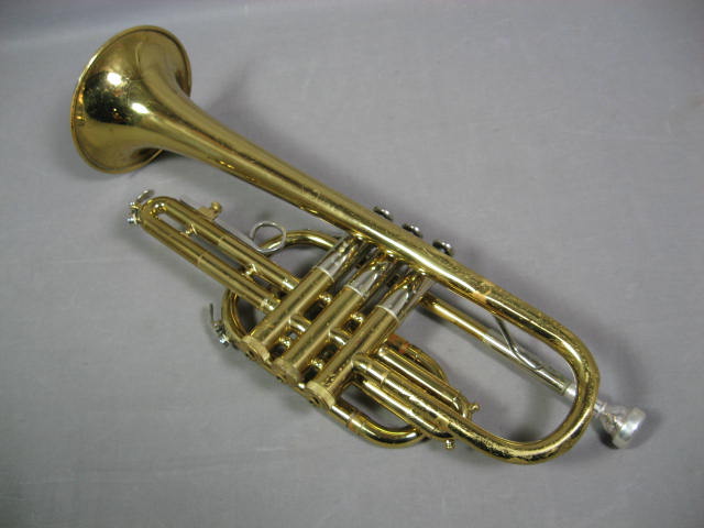 Vincent Bach Selmer Bundy Trumpet W/ Case 7C Mouthpiece 1