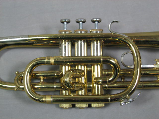 Vincent Bach Selmer Bundy Trumpet W/ Case 7C Mouthpiece 5
