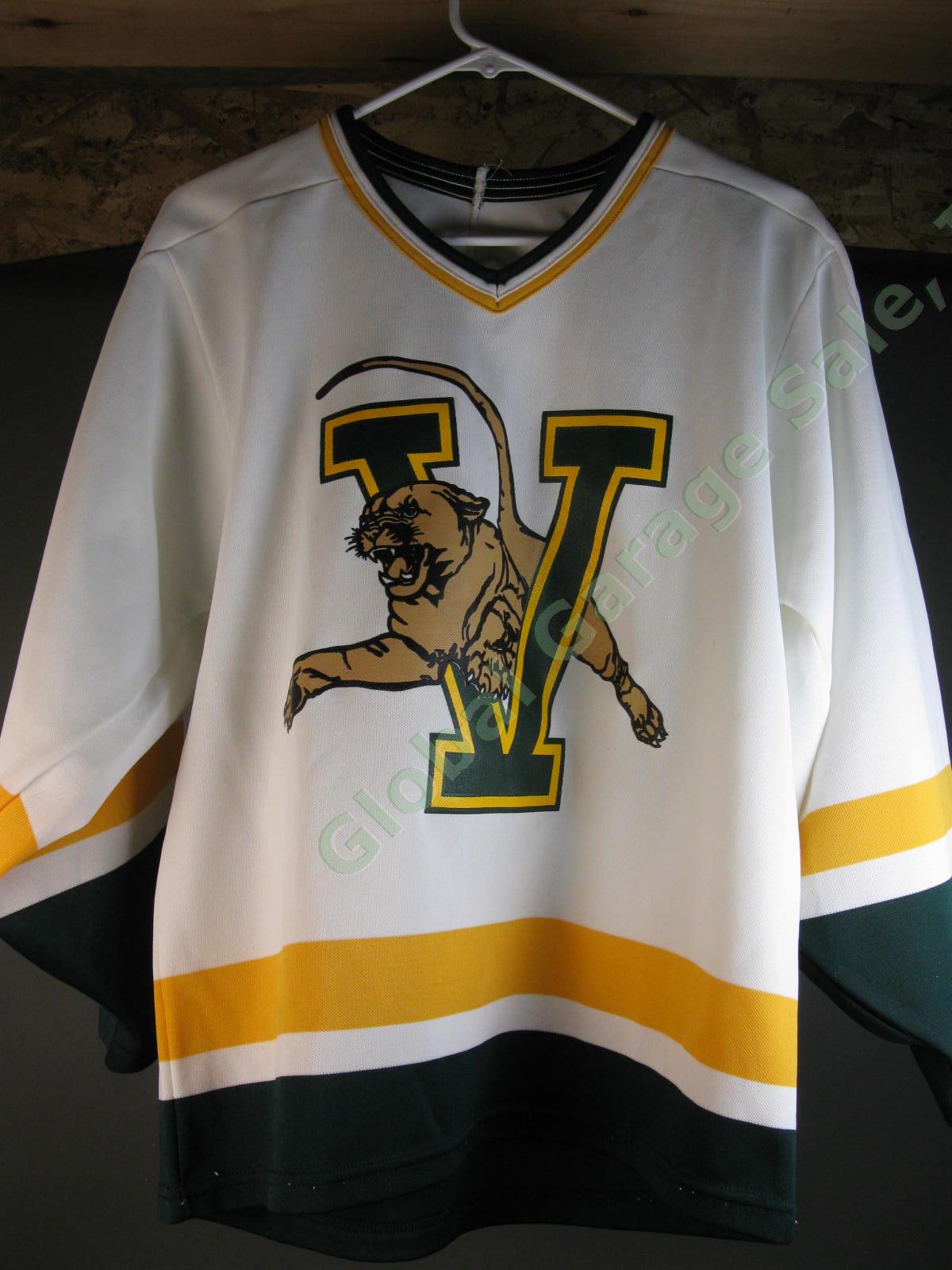 1996 UVM Vermont Hockey Team Signed Jersey NHL Bruins Tim Thomas Eric Perrin NR 1