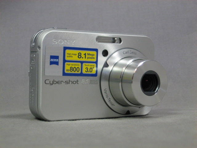 Sony Cyber-shot DSC-N1 Digital Camera 8.1 Megapixel NR 2