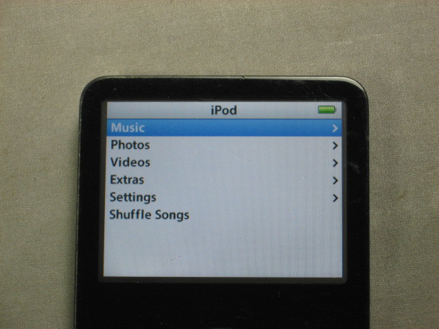 30GB Apple iPod Video MP3 Player 5th Gen Black W/ Box 4