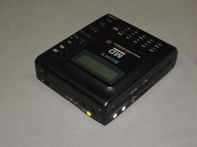 Sony MZ-1 MD Walkman Mini Disc Recorder Player W/ Case+ 3