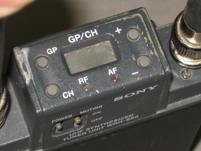 Sony WRT-822B 62 UHF Transmitter + WRR-855B Tuner Unit 3