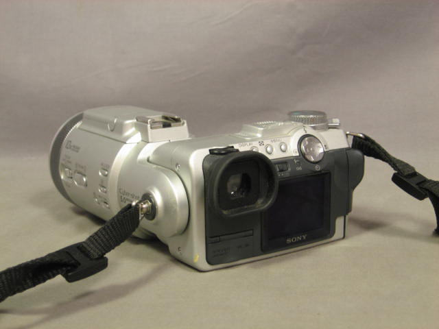 Sony CyberShot DSC-F717 5.0 Megapixel Digital Camera NR 3