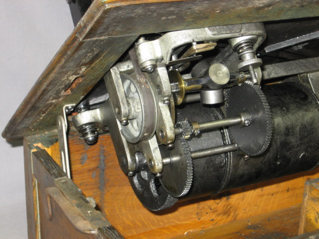 Rare Edison Triumph Model A Cylinder Phonograph + Horn 18