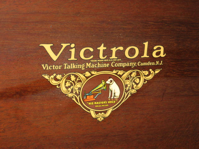 Victor Victrola VVI-70 Talking Machine Phonograph NR 7