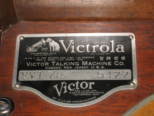Victor Victrola VVI-70 Talking Machine Phonograph NR 10