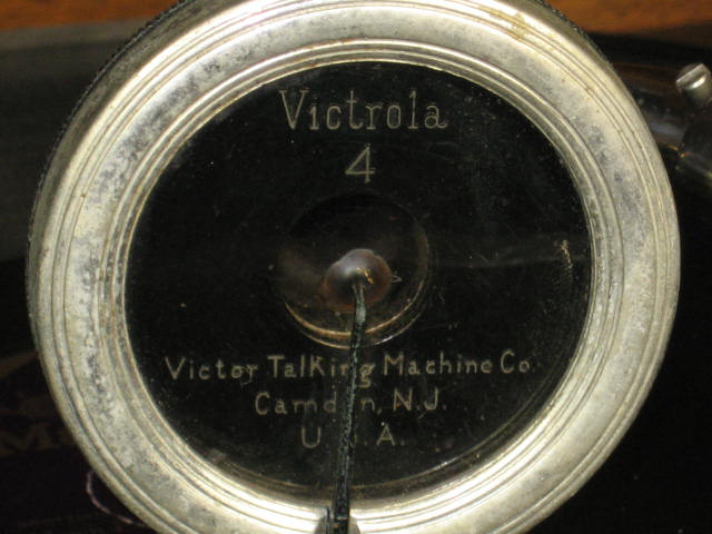 Victor Victrola VVI-70 Talking Machine Phonograph NR 11