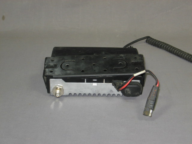 Motorola Radius CM200 4 Channel 25 Watt UHF Radio + Mic 4