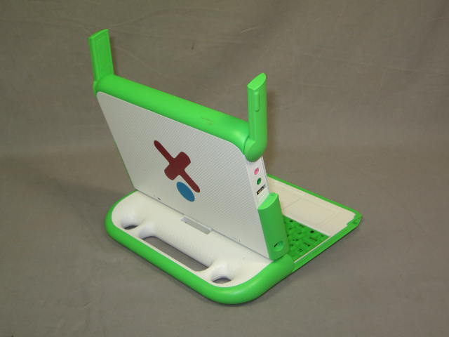 OLPC One Laptop Per Child W/ Current XO Linux OS +++ NR 3
