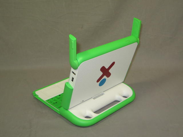 OLPC One Laptop Per Child W/ Current XO Linux OS +++ NR 4