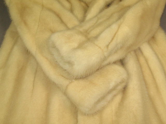 Ladies Vintage 3/4 Length White Mink Fur Coat Size Med 1