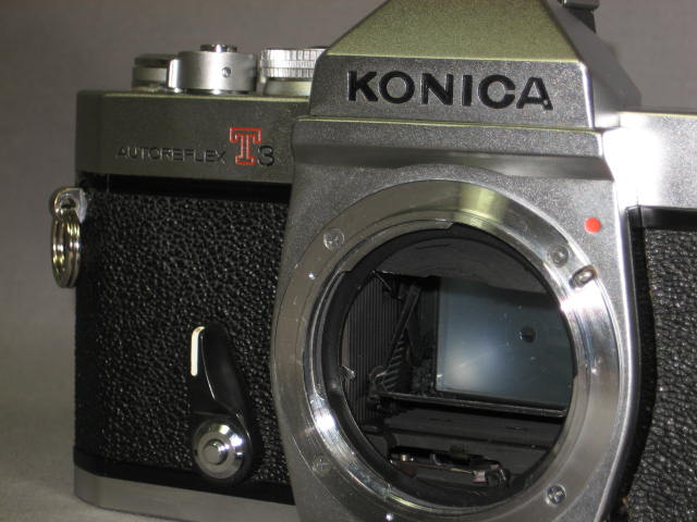 Konica Autoreflex T3 FT-1 Motor Cameras 50mm 70-210mm + 8