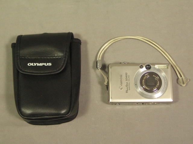 Canon PowerShot SD600 6.0 Megapixel Digital Elph Camera