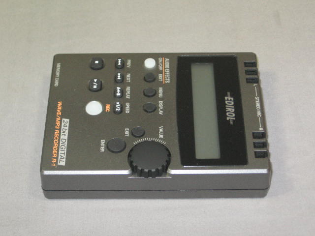 Roland Edirol R-1 R1 Digital Audio WAVE/MP3 Recorder NR 2