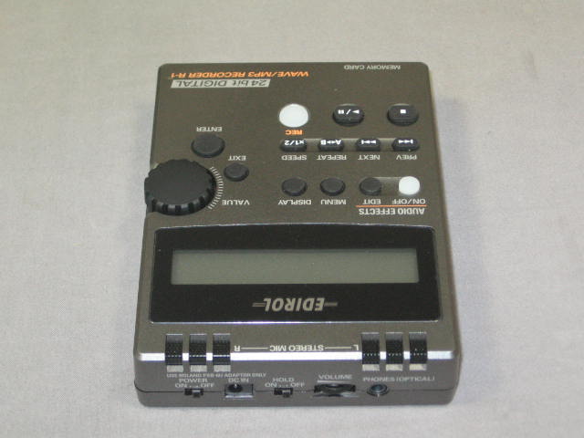 Roland Edirol R-1 R1 Digital Audio WAVE/MP3 Recorder NR 3