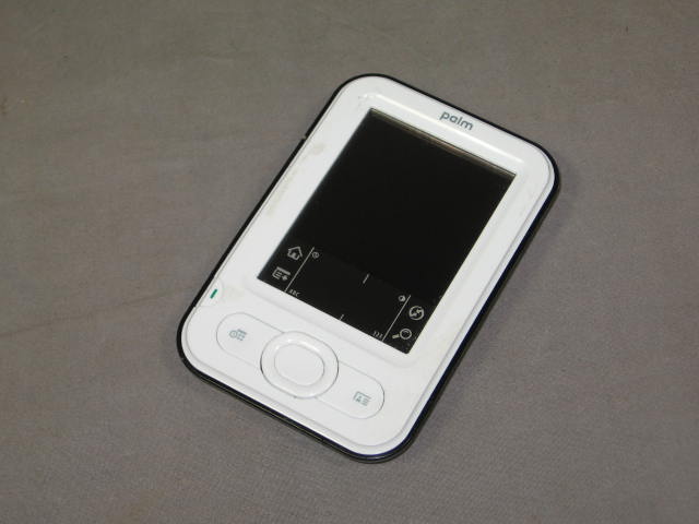 Palm Z22 Handheld Organizer PDA 32MB Color LCD 200MHz + 1