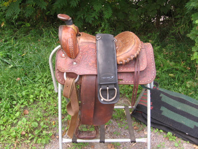 Embossed Western Riding Saddle 15" Seat Square Back+ NR 1