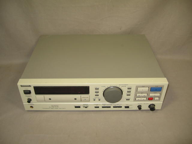 Panasonic SV-3700 Pro DAT Digital Audio Tape Recorder + 1