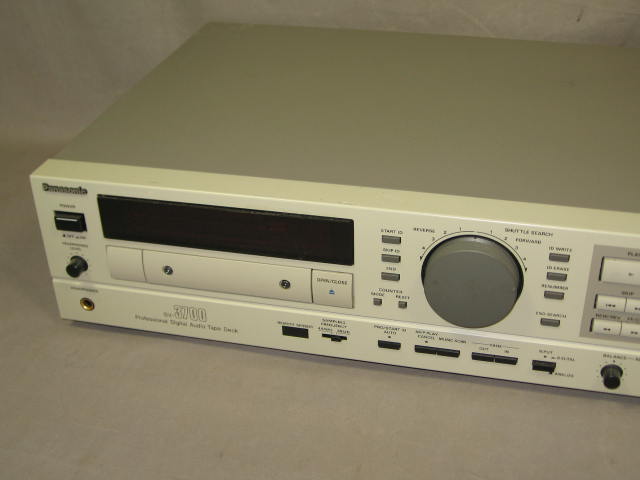 Panasonic SV-3700 Pro DAT Digital Audio Tape Recorder + 2