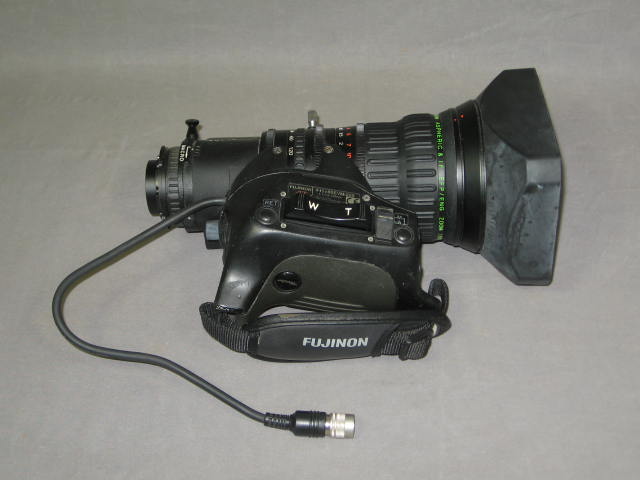 Fuji Fujinon AT A15x8BEVM-28B 1:1.7/8-120mm Camera Lens