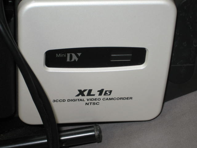 Canon XL1S XL1 S 3CCD MiniDV Camcorder MA 200 Adapter + 4