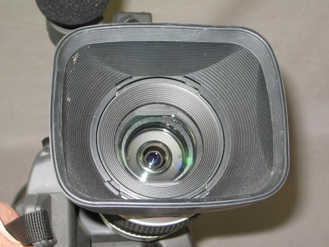 Canon XL1S XL1 S 3CCD MiniDV Camcorder MA 200 Adapter + 7