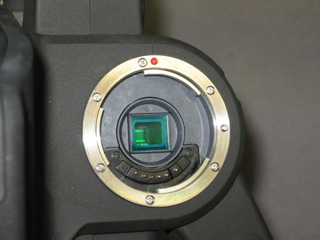 Canon XL2 XL 2 3CCD MiniDV Camcorder 20x Zoom Lens + NR 5