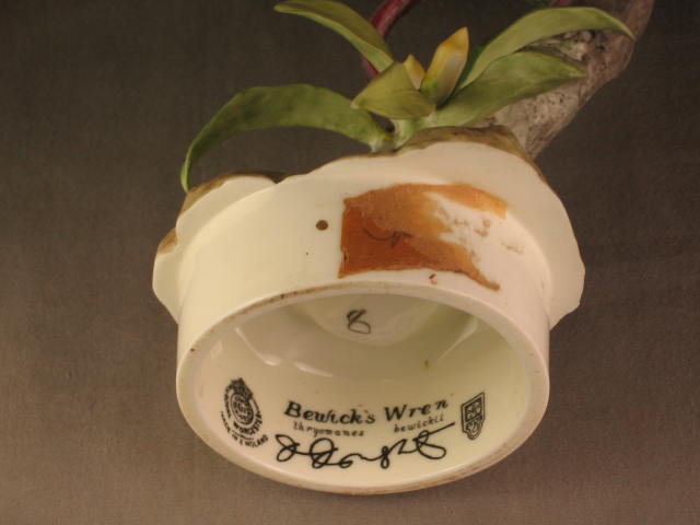 Royal Worcester Dorothy Doughty Bewicks Wren Bird Flower Porcelain Figure NR 7