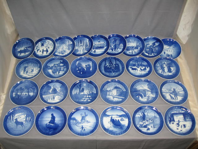 26 Royal Copenhagen Xmas Plate Lot Mermaid 1960-96 Blue Christmas SET NR!