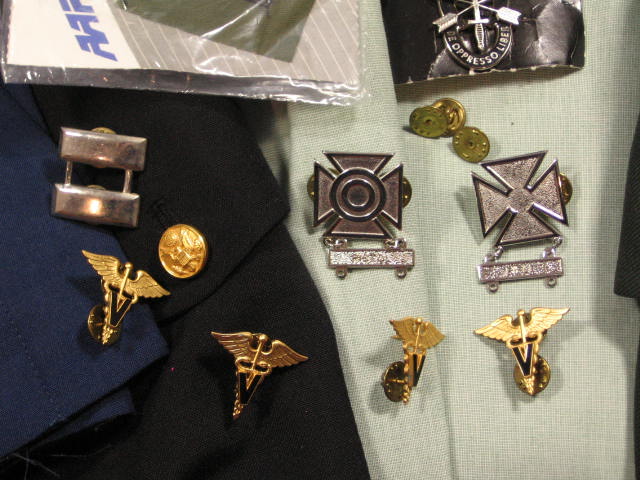 US Army Class A Uniform +Dress Blues + Shirts Caps Pins 3