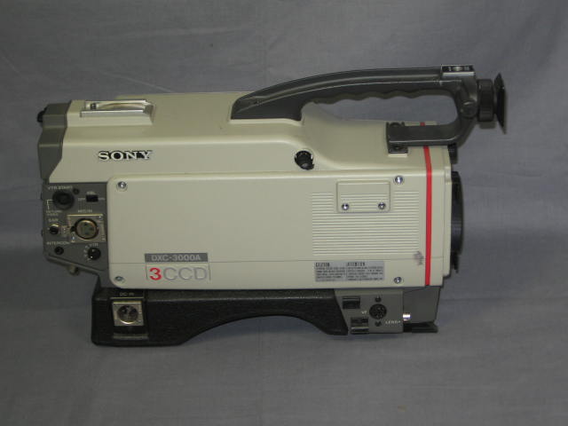 Sony DXC-3000A 3 CCD 3CCD Color Video Camera Camcorder 3
