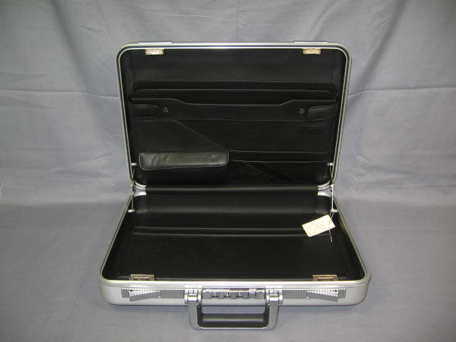 Zero Halliburton Executive Attache Case Briefcase W/Box 3