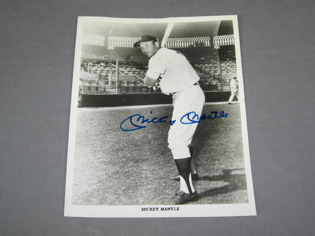 Rare Mickey Mantle Signed Autographed 8x10 Framed Photo 1