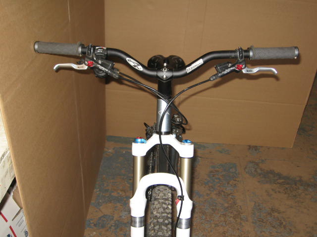 2008 Santa Cruz Blur XC Mountain Bike W/ Aluminum Frame 6