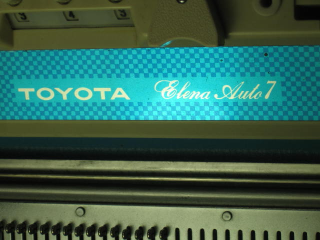 Toyota Elena Auto 7 K747 20 Punch Card Knitting Machine w/20 Replacement Cards 4