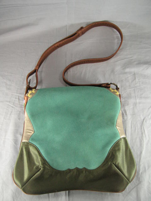 Oovoo Silk Embroidered Leather Shoulder Bag Handbag NR 1