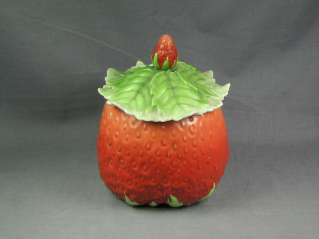 Royal Bayreuth Bavaria Strawberry Cookie Jar W/ Lid NR! 1