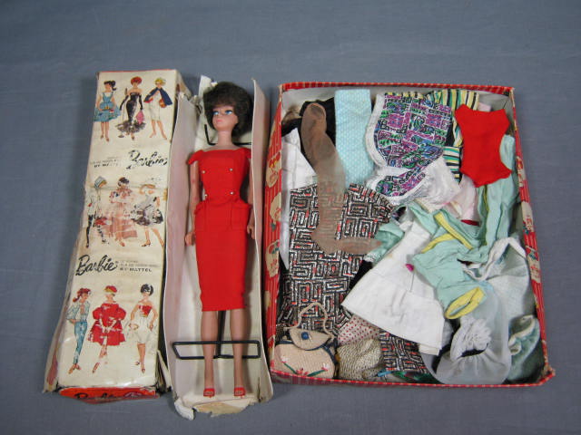 Vtg 1963 Brunette Bubble Cut Barbie Doll W/ Box Clothes