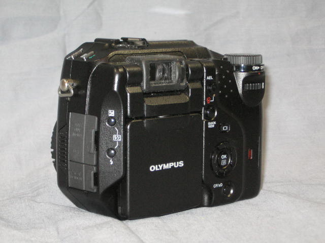 Olympus Camedia C-5060 Wide Zoom Camera 5.1 Megapixel 4