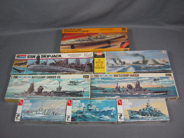 8 Battleship Submarine Model Kits AMT Hasegawa Monogram