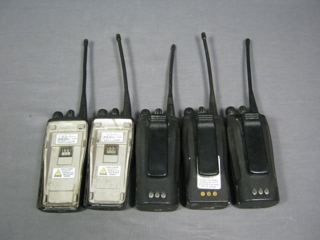 5 Motorola CP200 4-Channel 4W Portable UHF Radio Lot NR 1