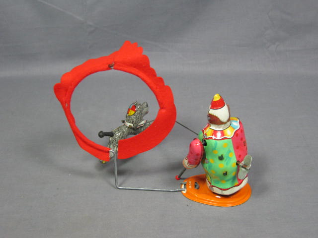 TPS Clown Trainer Acrobatic Dog Wind-Up Tin Toy W/ Box 2