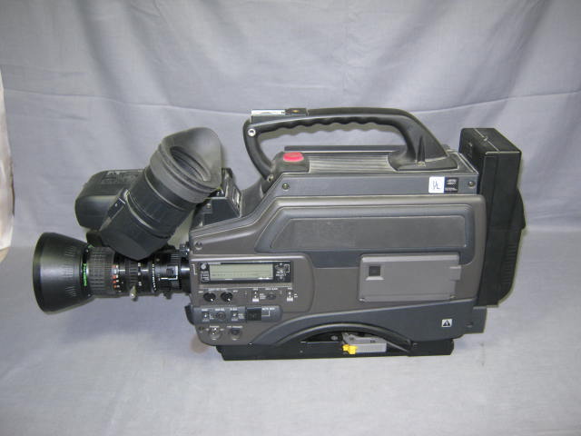 JVC GY X3 3 CCD 3CCD SVHS S-VHS Video Camera Camcorder 3