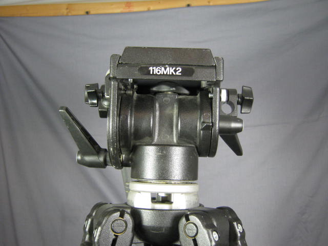 Bogen Manfrotto Professional Video Camera Tripod 3061 Head 116 116MK2 Tilt Pan 3