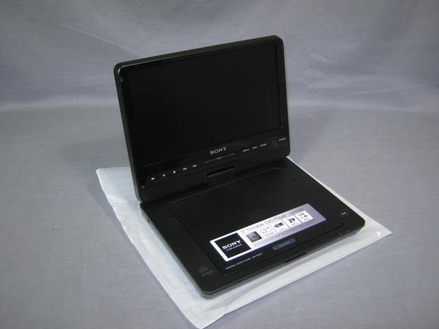 NEW Sony DVP-FX950 Portable DVD Player 9" LCD Screen NR 1